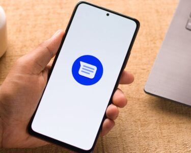 Google Messages could soon tell you which group chat members have read your messages - and I'm ready to snoop like never before