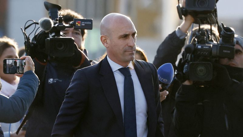 Former Spanish football chief Luis Rubiales testifies he asked for consent for World Cup kiss | CNN