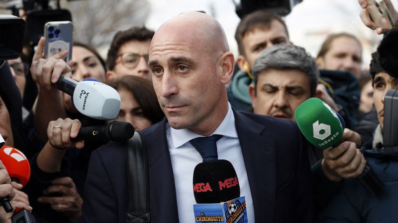 Former Spanish soccer boss Luis Rubiales found guilty of kissing player Jenni Hermoso without consent | CNN