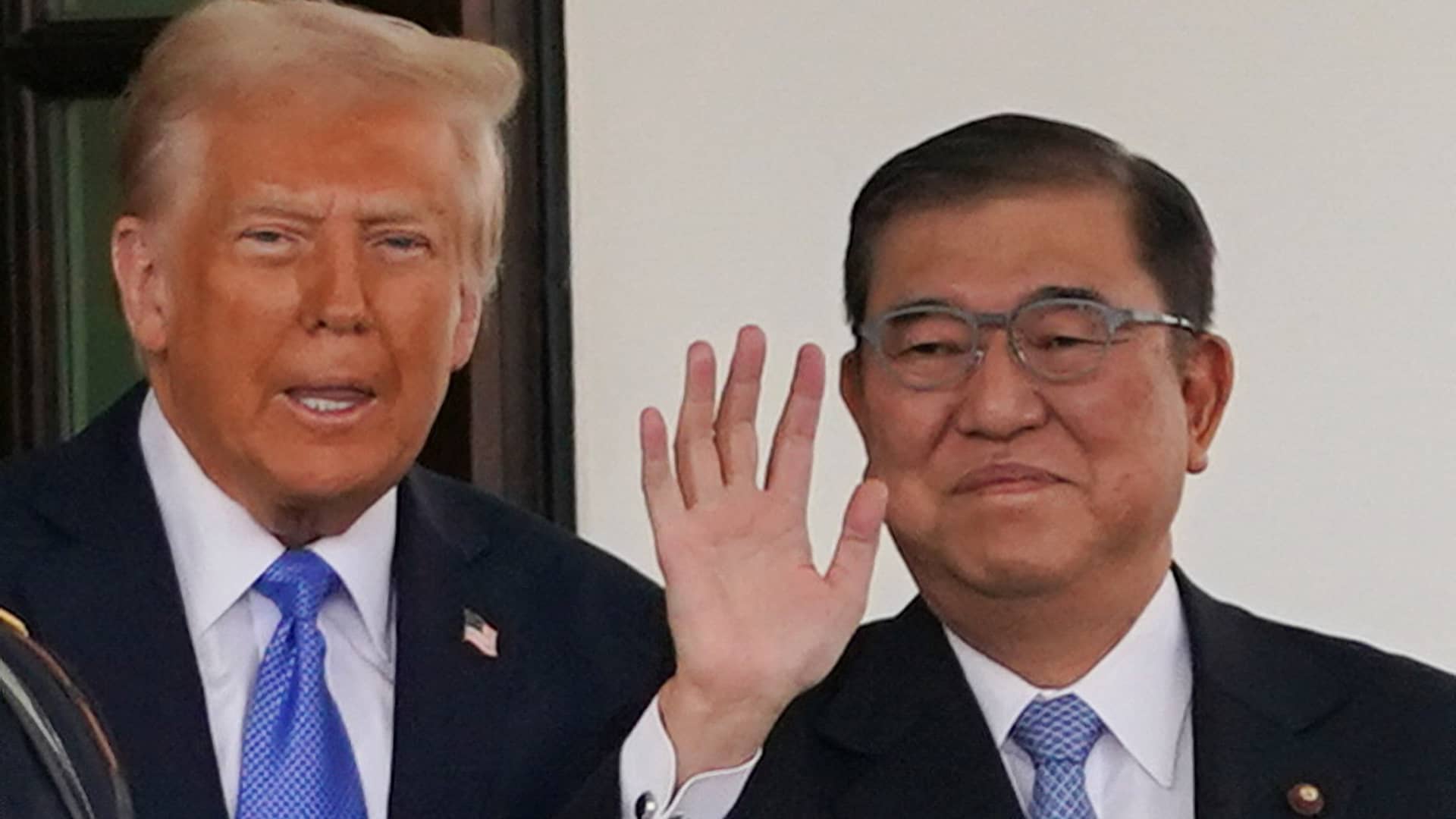 Trump and Japanese prime minister hold press conference